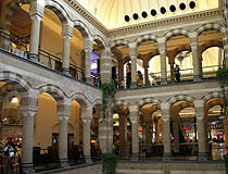 Magna Plaza Centro Comerciale