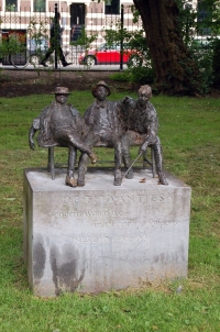 Bench Statue in Oosterpark