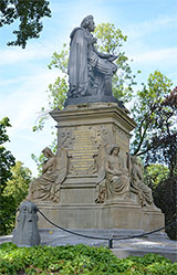 Sculpture in Vondelpark