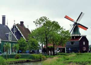 Ветряные мельницы Zaanse Schans в Амстердаме
