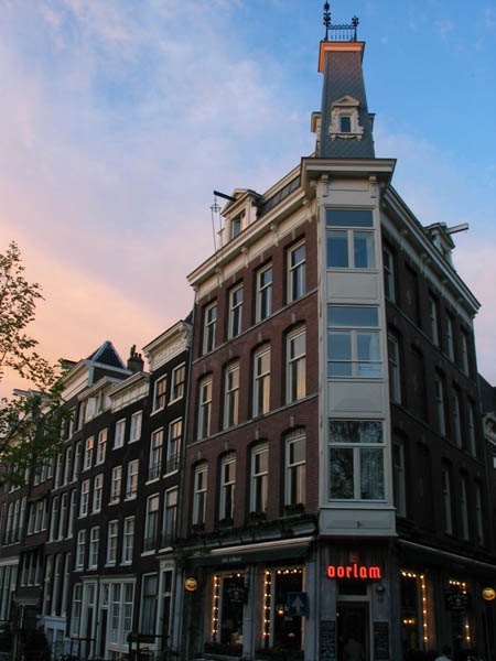 Café Oorlam Staal Street Amsterdam