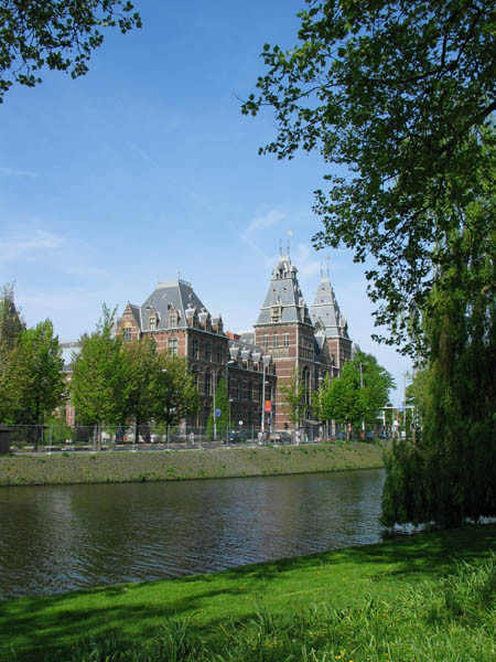 Rijksmuseum Canal View Amsterdam