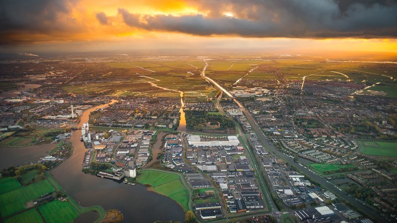 amsterdam flughafen Niederlande aus dem Flugzeug