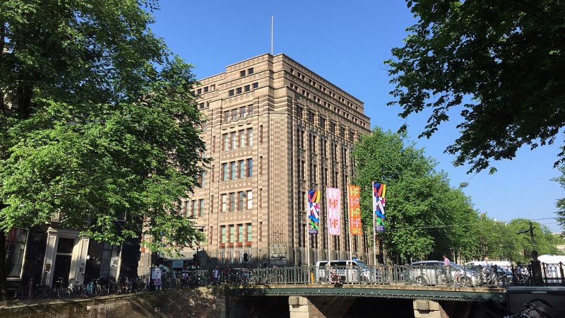 Extérieur du bâtiment des archives municipales d'Amsterdam
