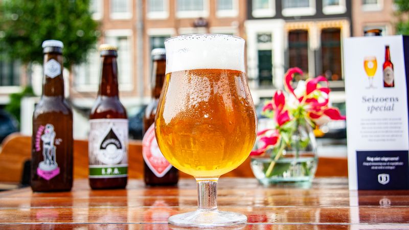 Amsterdam canal cruise luxury beer tasting beers