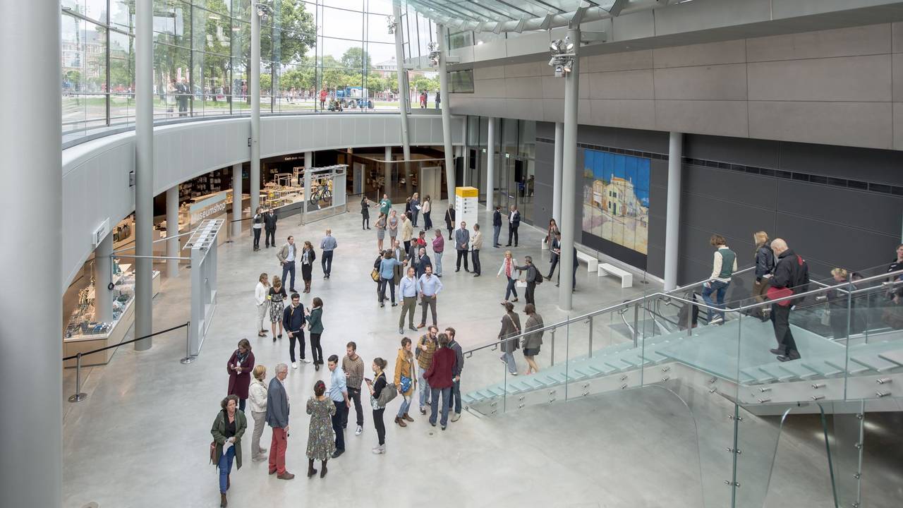 amsterdam museum van gogh atrium