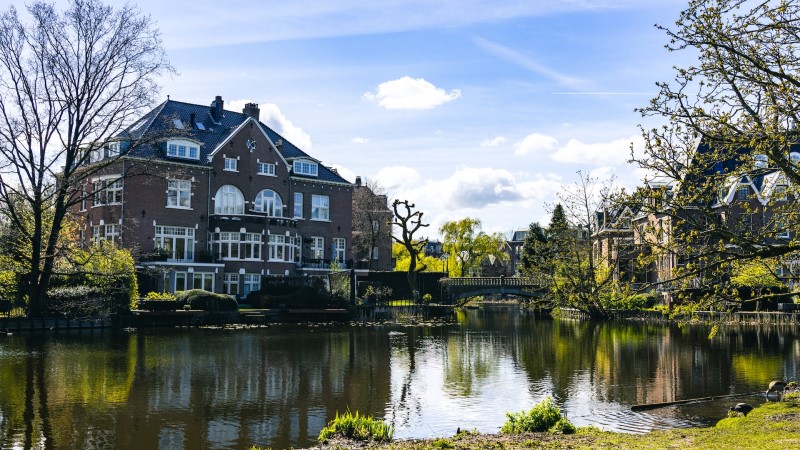 Амстердам-парк, здание Vondelpark