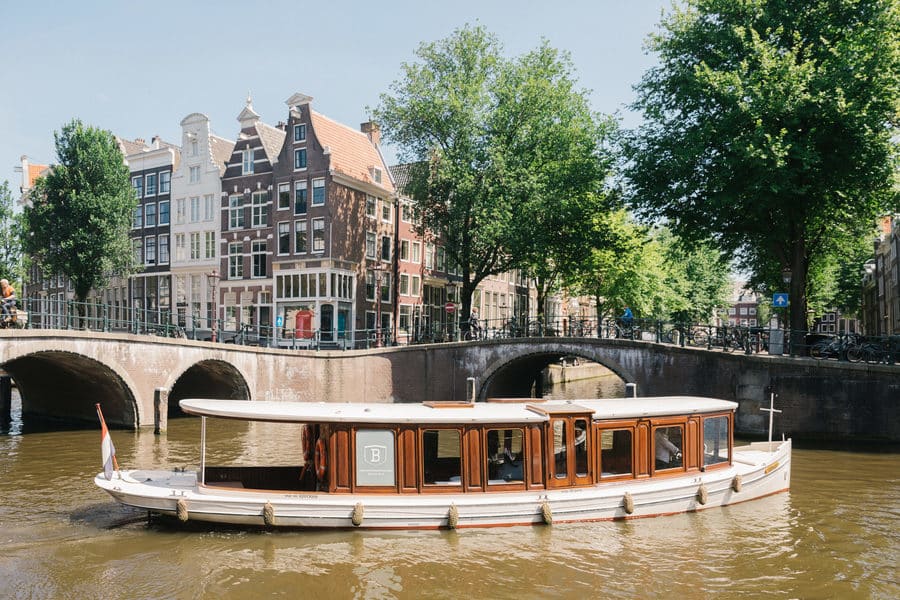 Classic retro vintage boats for rent in Amsterdam